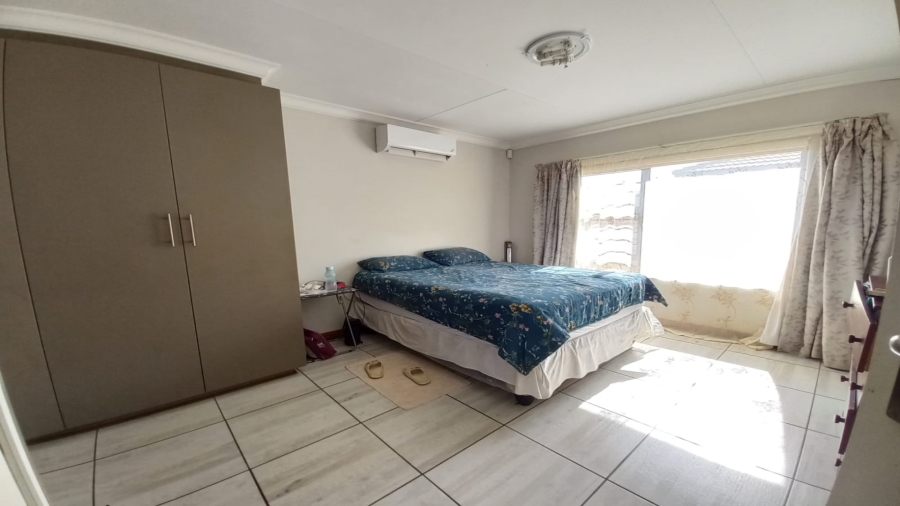 3 Bedroom Property for Sale in Baillie Park North West